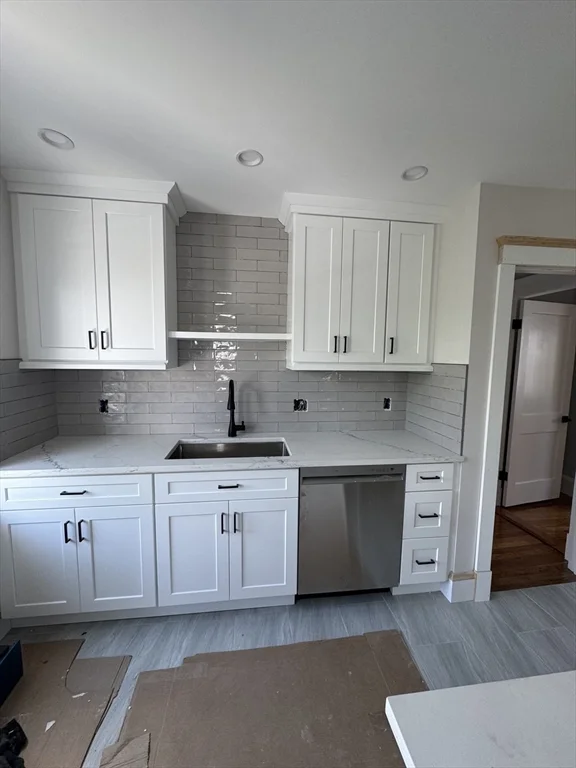 61 Templeton Pkwy, Watertown