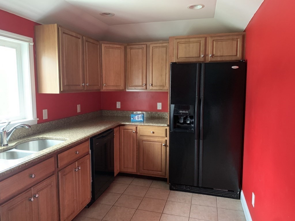 878 State Rd,, Westport