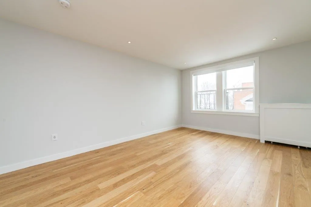 123 Highland Ave, Winter Hill