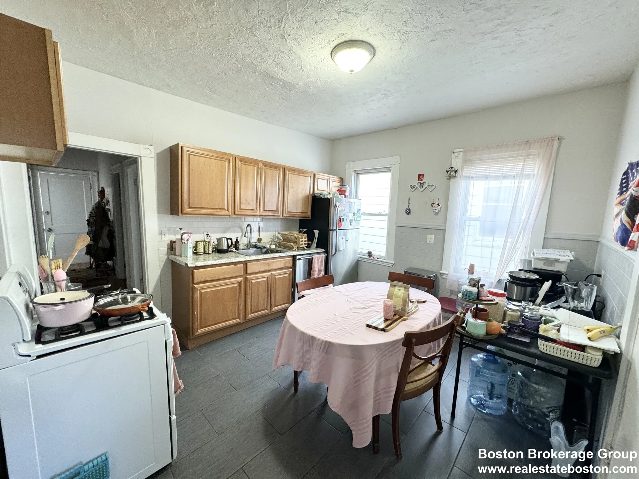 10 Wave Ave, Dorchester