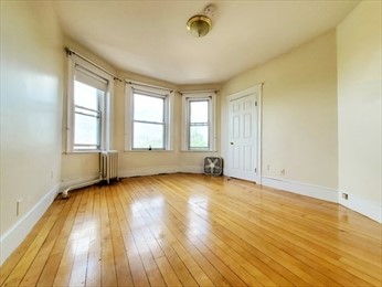 279 Harvard St, Mid-Cambridge