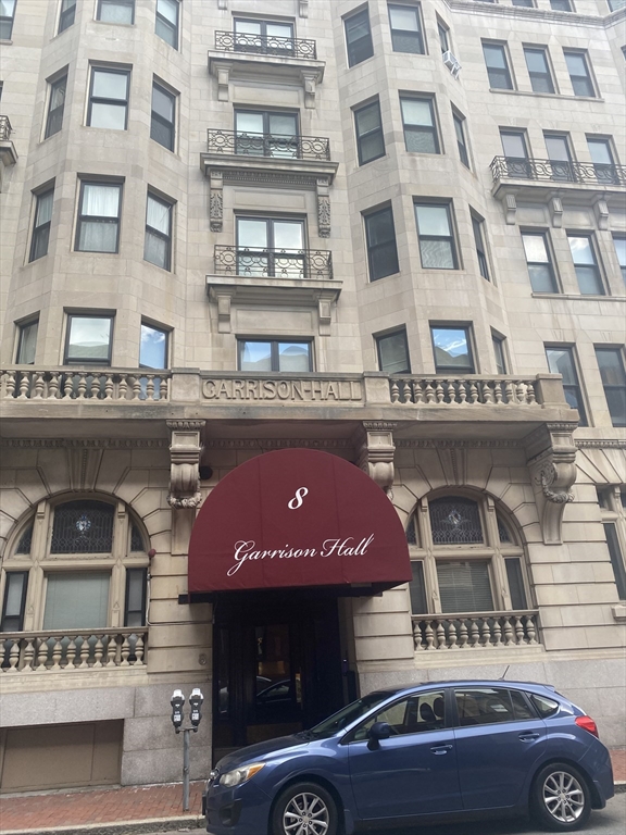 8 Garrison, Back Bay