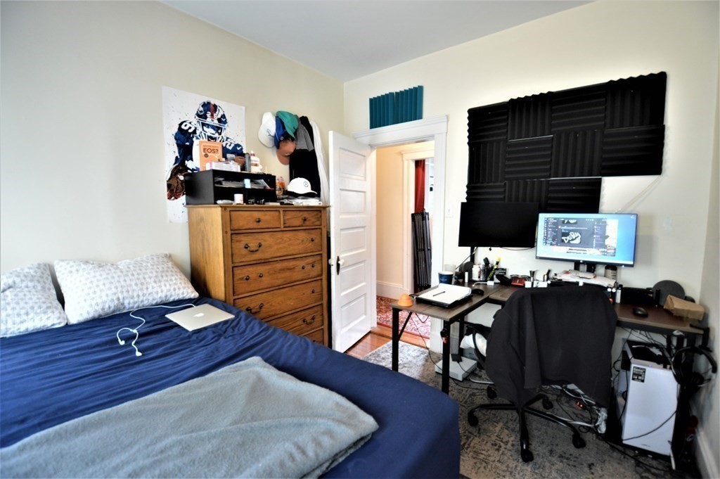 67 Washburn Ave, North Cambridge