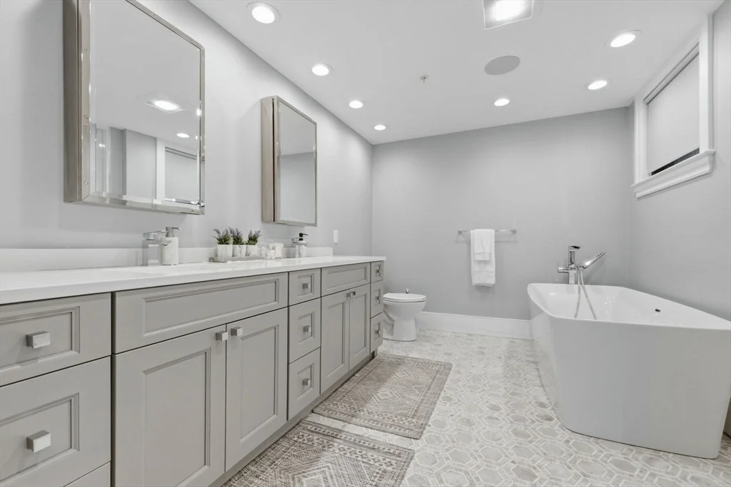 377 West First St, South Boston