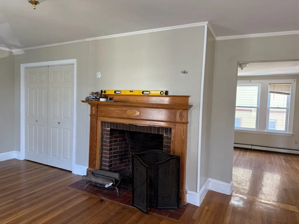 38 Everton St, Dorchester's Mount Bowdoin