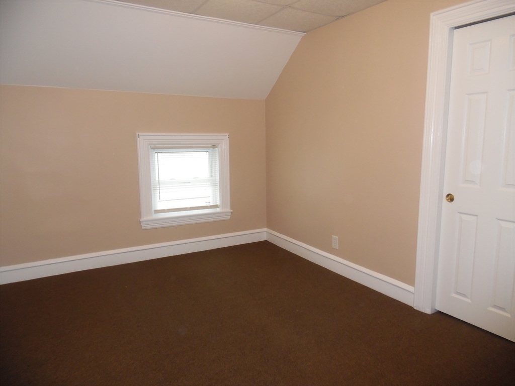 1199 Rodman St, Fall River