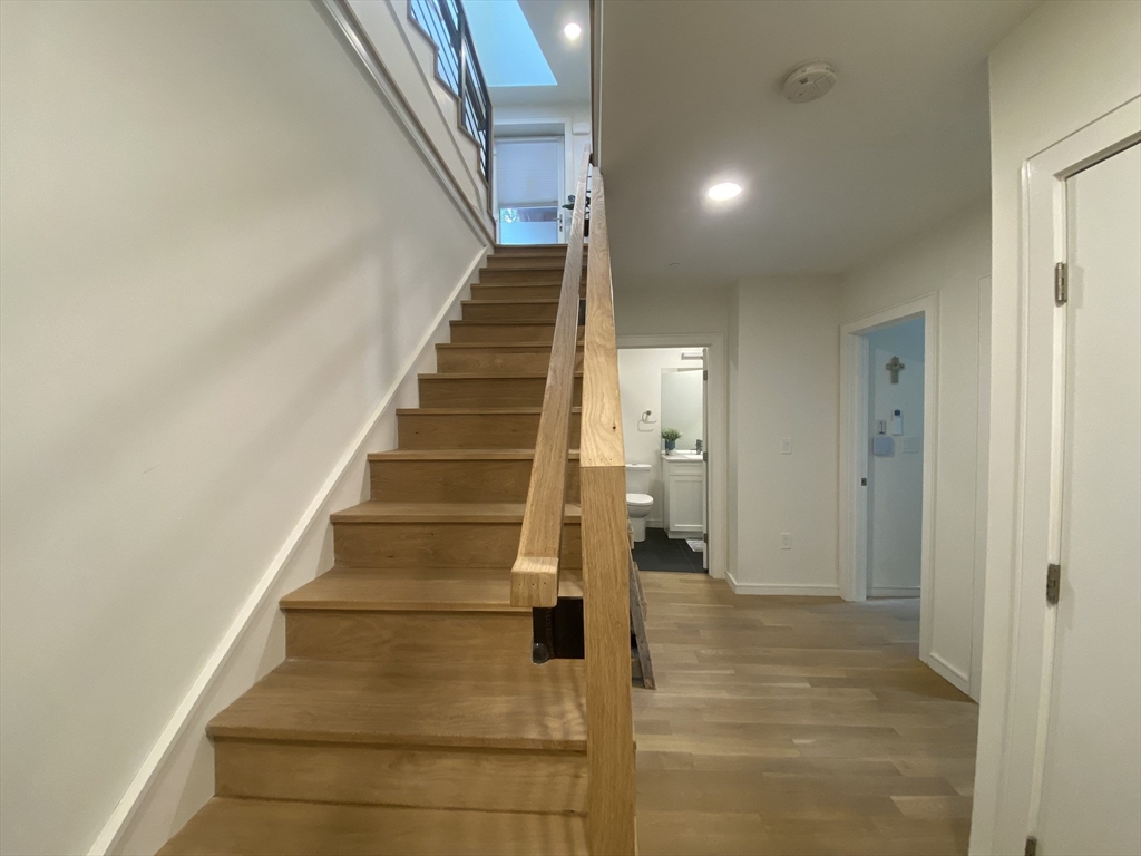 78 Fort Ave, Roxbury