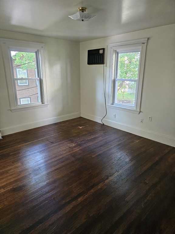 663 Hammond St, Chestnut Hill