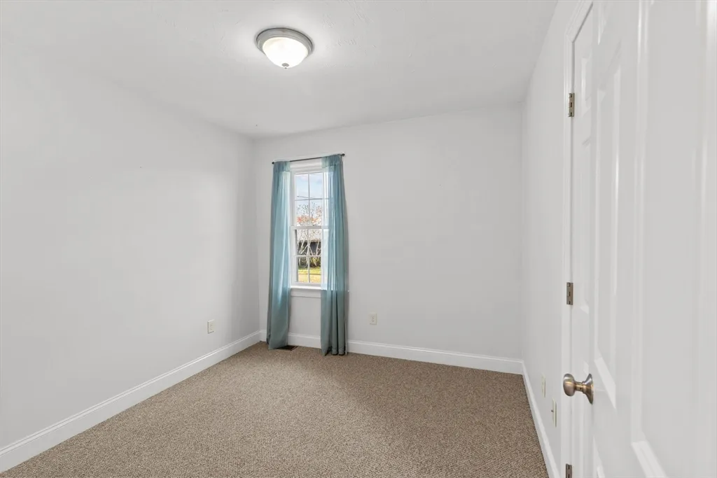 130-R Billington St, Plymouth