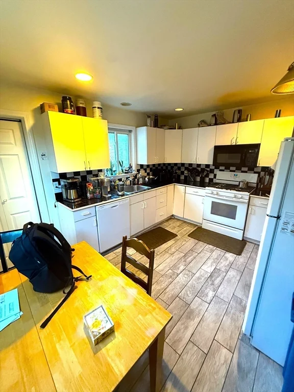 3 Paige Ave, South Boston