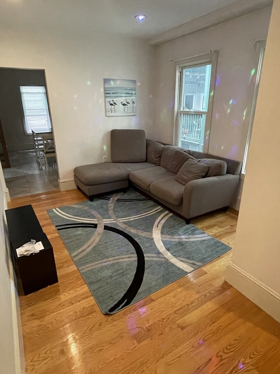 32 Suffolk St, The Port