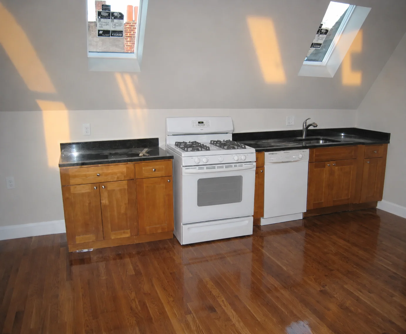 10 Putnam St, Prospect Hill