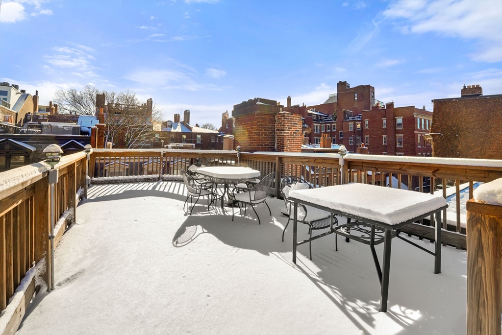 15 Pinckney St, Beacon Hill