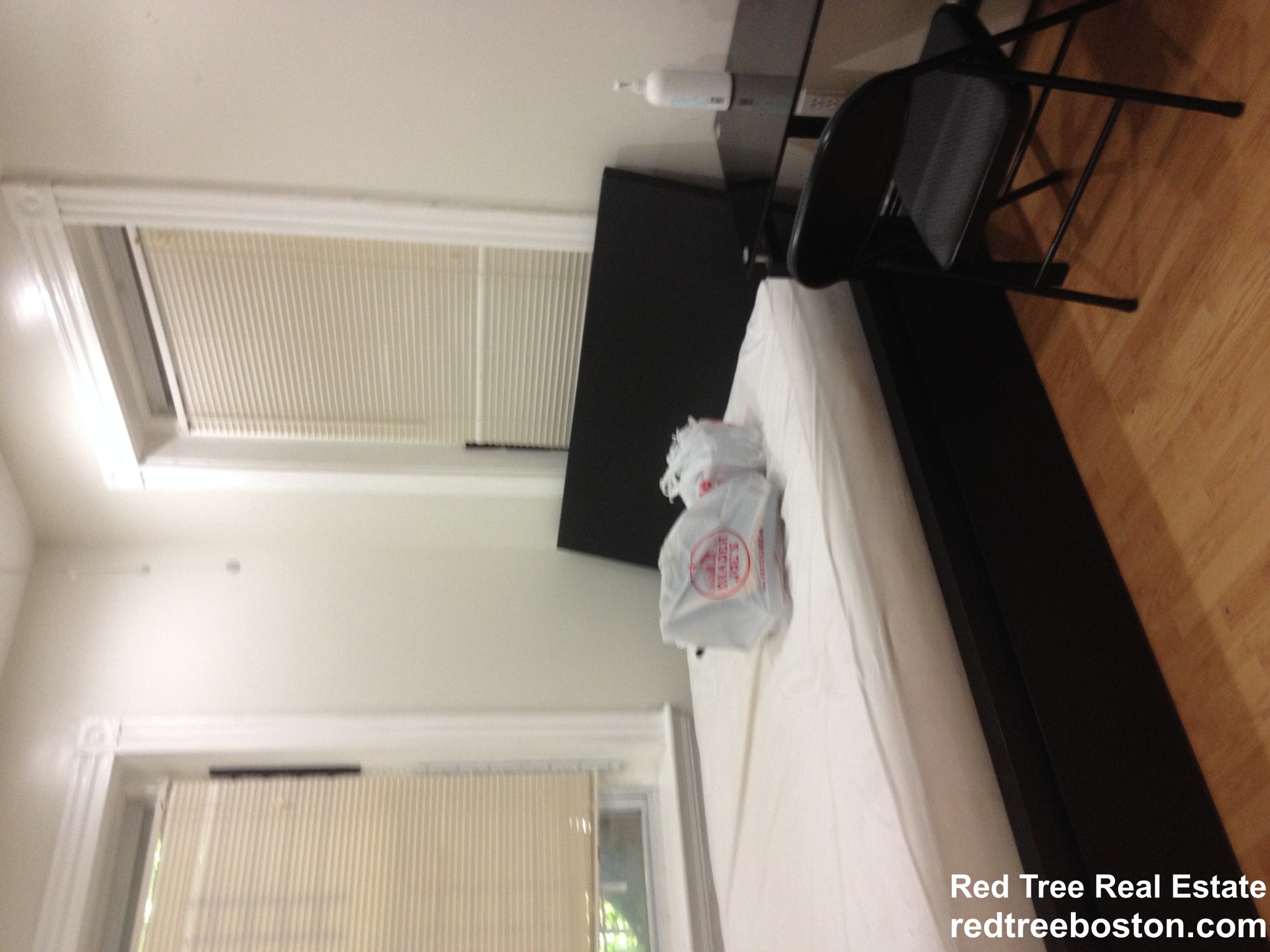 129 Cedar St, Roxbury