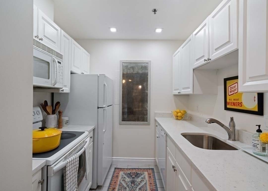 4 Charlesgate East, Back Bay