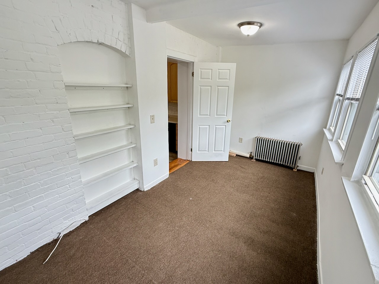 17 Warwick Rd, Salisbury Road - Corey Farm