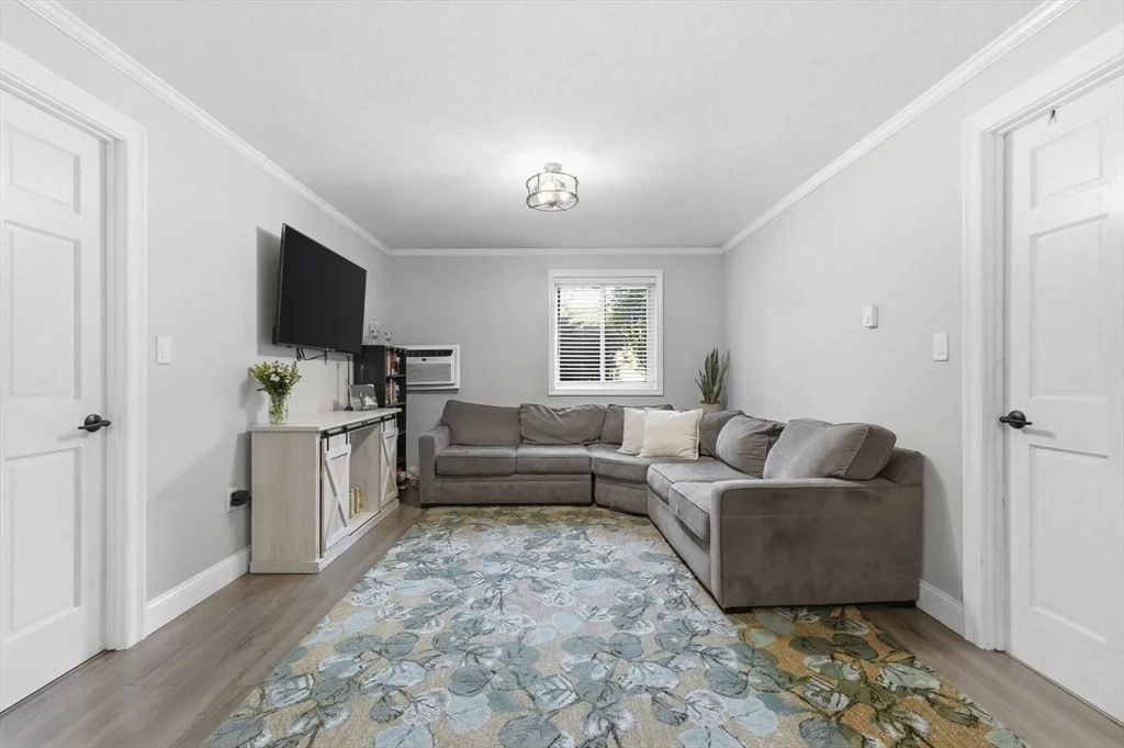 61 Wright St, Stoneham