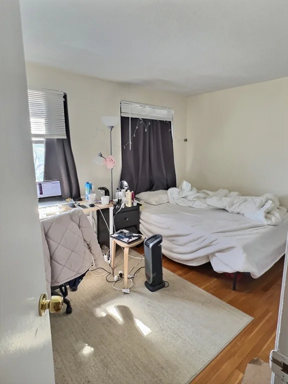 1039 Commonwealth Ave, Allston