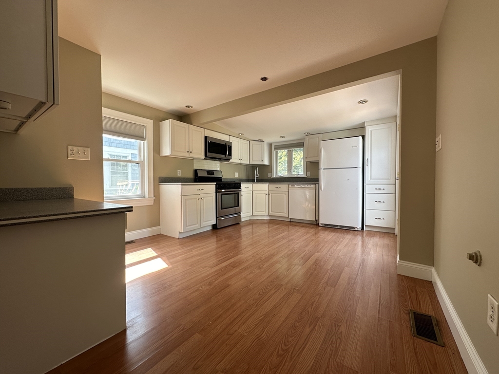 23 Safford St, Quincy