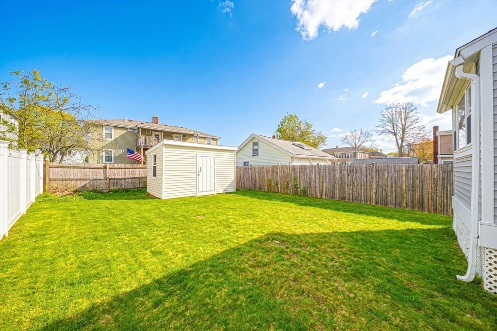 30 Arnold St, Quincy