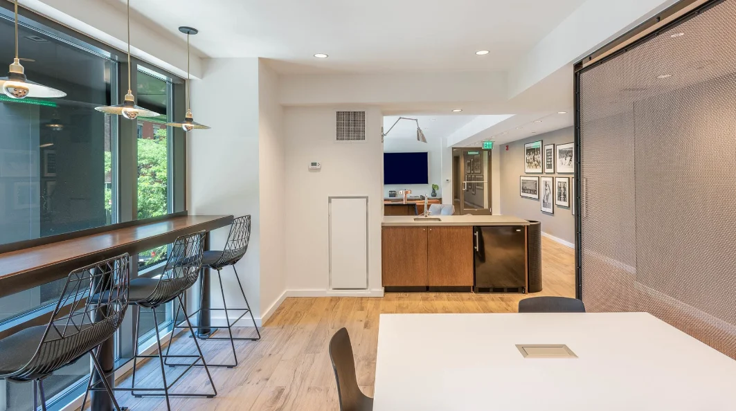 101 Canal St, West End