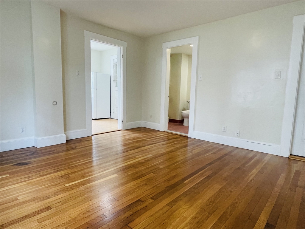 144 School St, Waltham