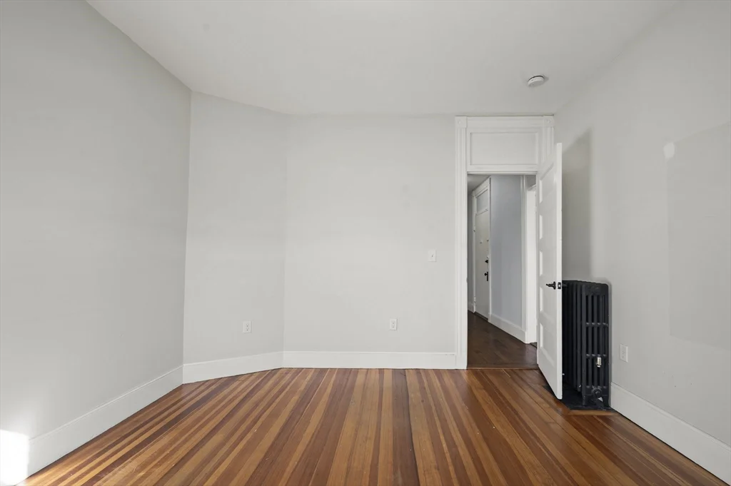 495 Broadway, South Medford