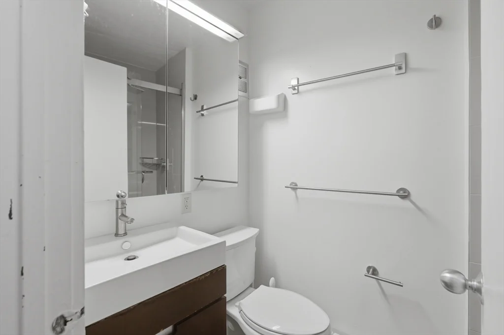 12 Stoneholm St, Back Bay