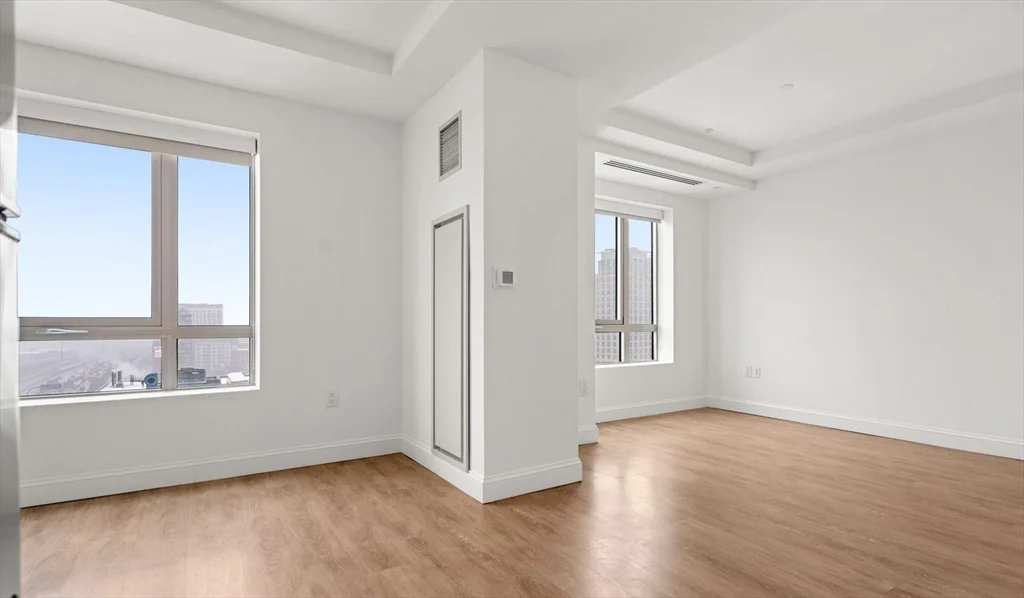 99 Kneeland St, Chinatown