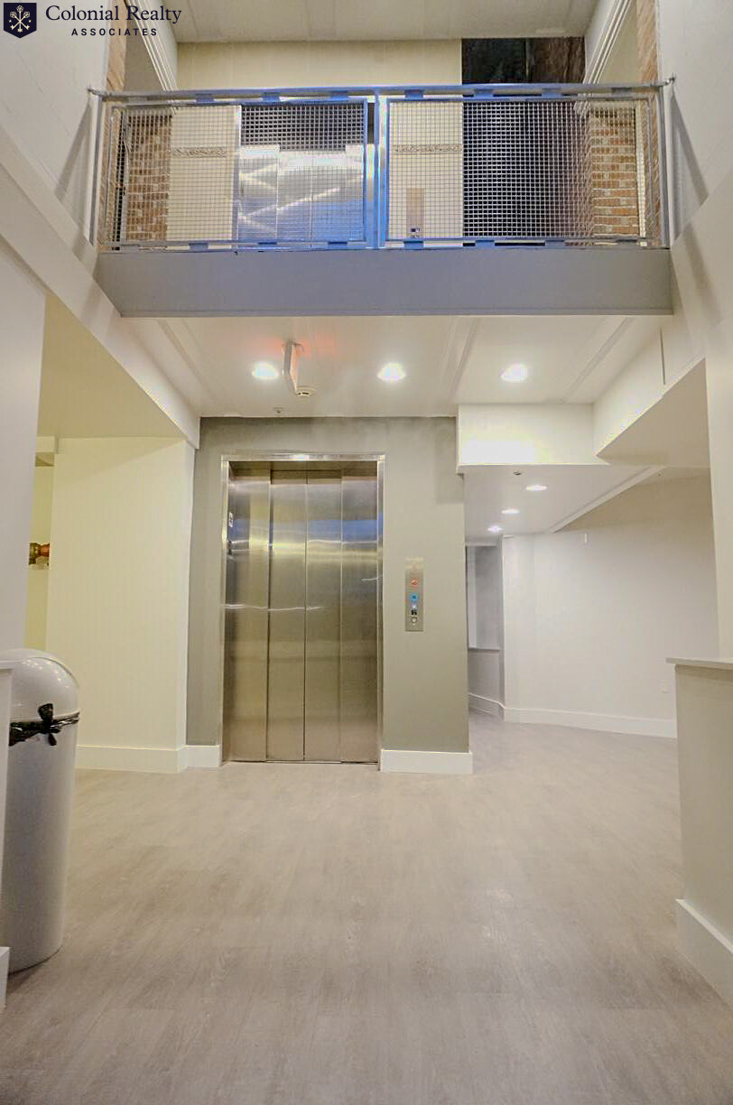 10 Brainerd Rd, Allston