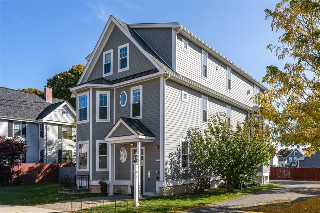 22 Chickatawbut St, Dorchester