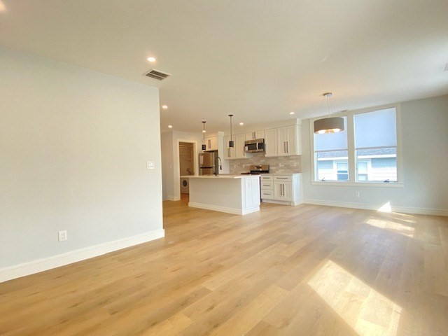 92 Walnut St, Watertown