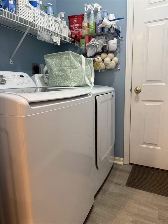 28 Ptarmigan Dr, Shrewsbury