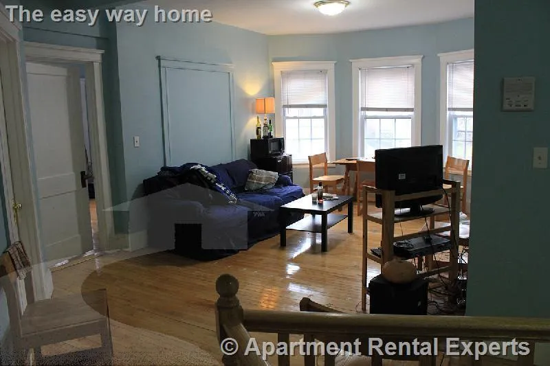 154 Magazine St, Cambridgeport