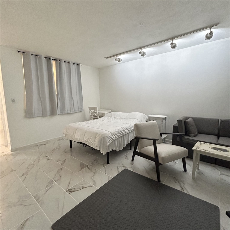 195 Independence Ave, Quincy