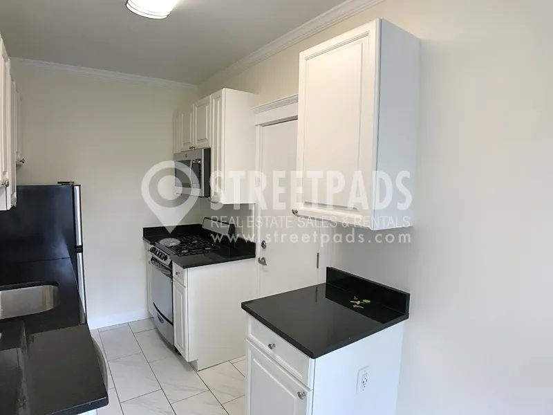 26 Chauncy St, Neighborhood Nine