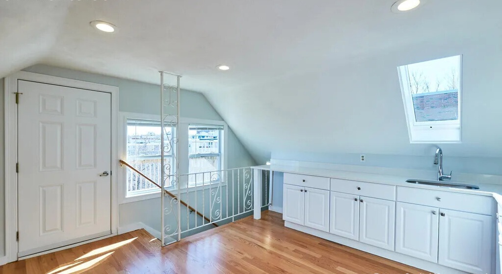 25 Moreland St, Winter Hill