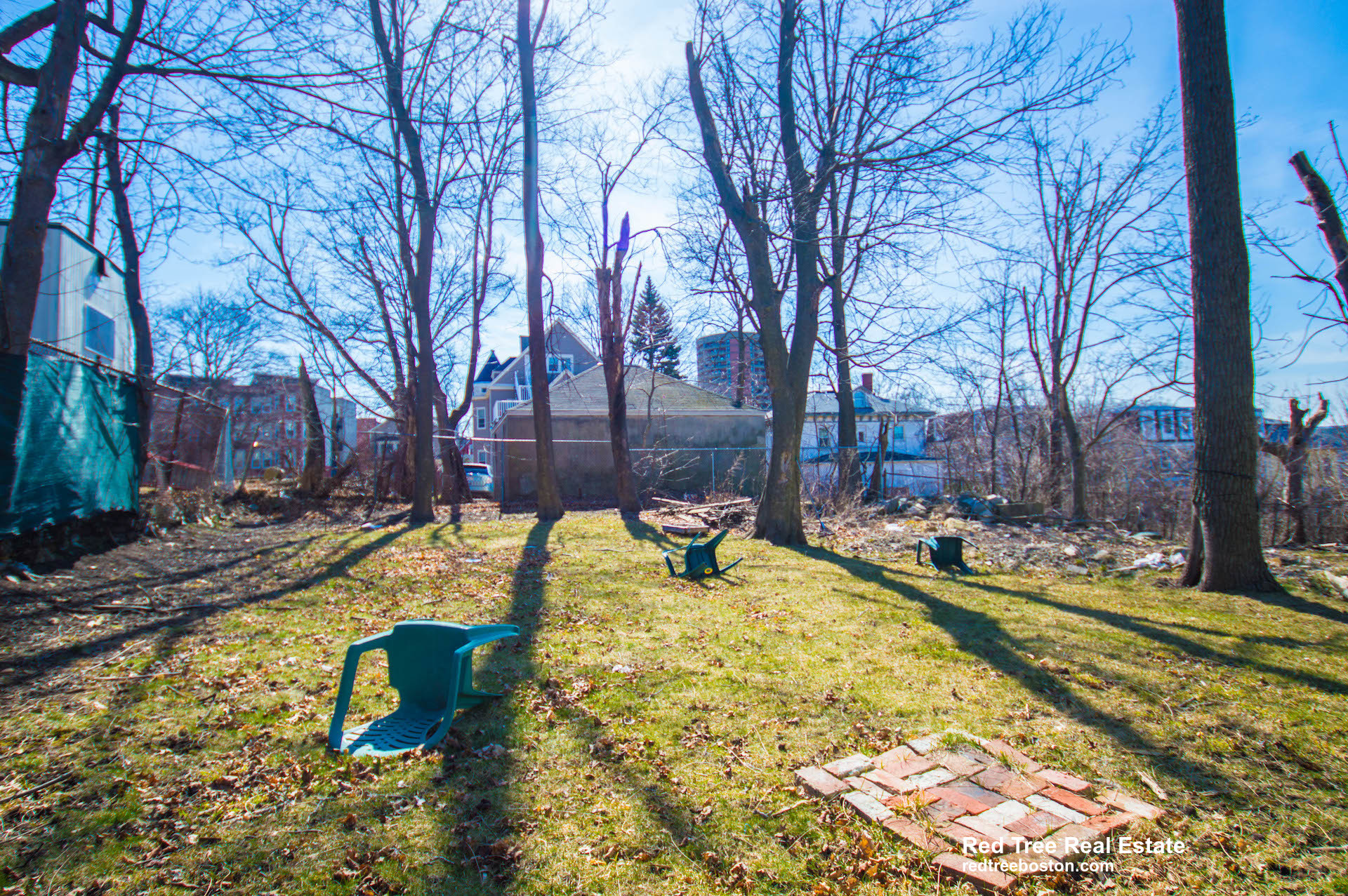 18 Cobden St, Roxbury