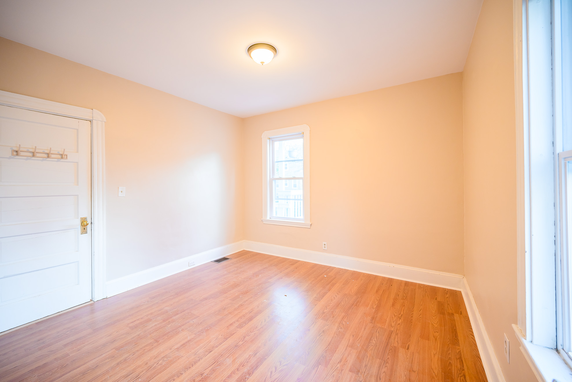 3 bed, 1 bath apartment for rent at 18 Donnybrook Rd Unit 4, Brighton — photo 9 of 22