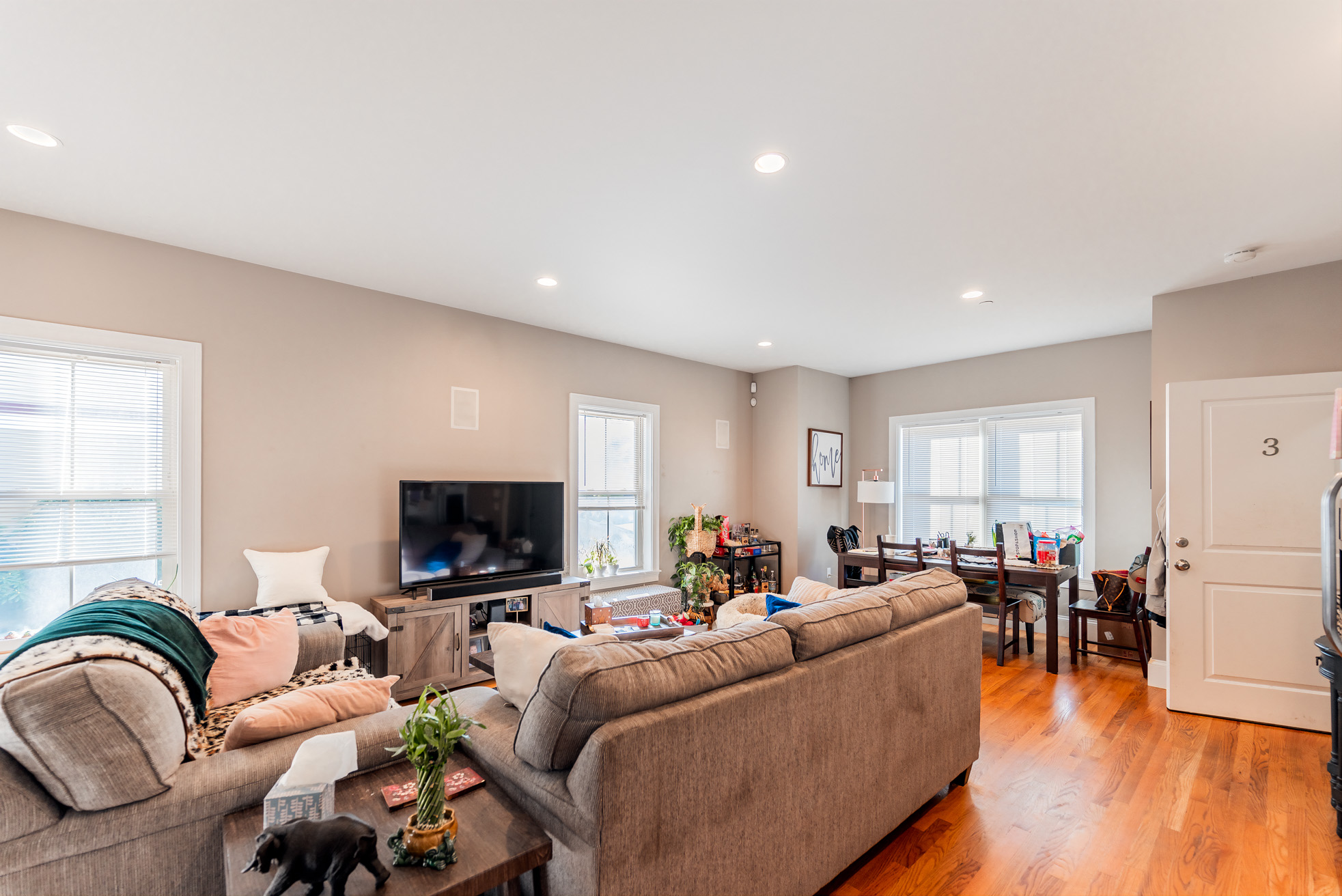 341 Gallivan Boulevard, Cedar Grove