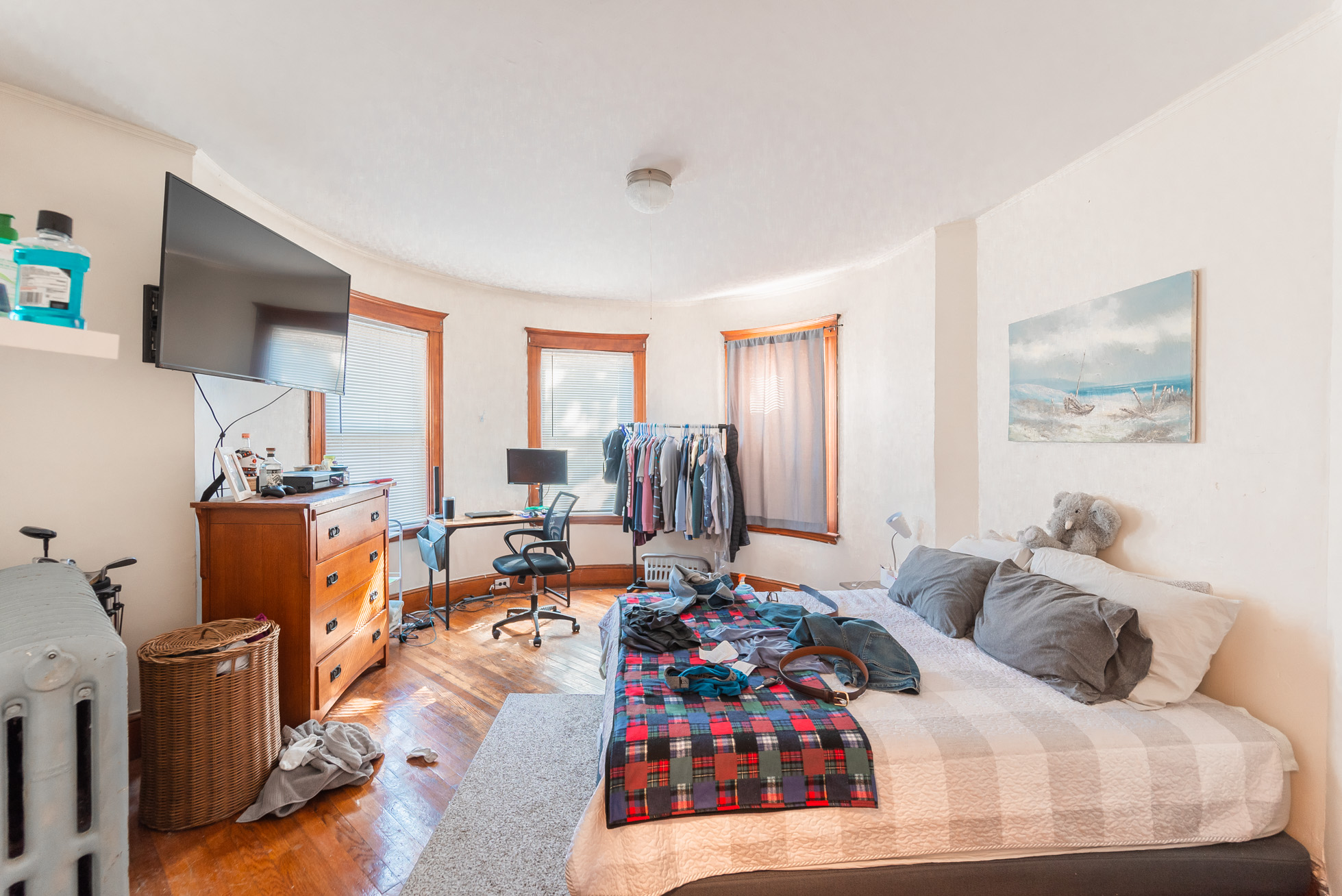 4 bed, 1 bath apartment for rent at 25 Thornley St Unit 1, Dorchester — photo 6 of 9