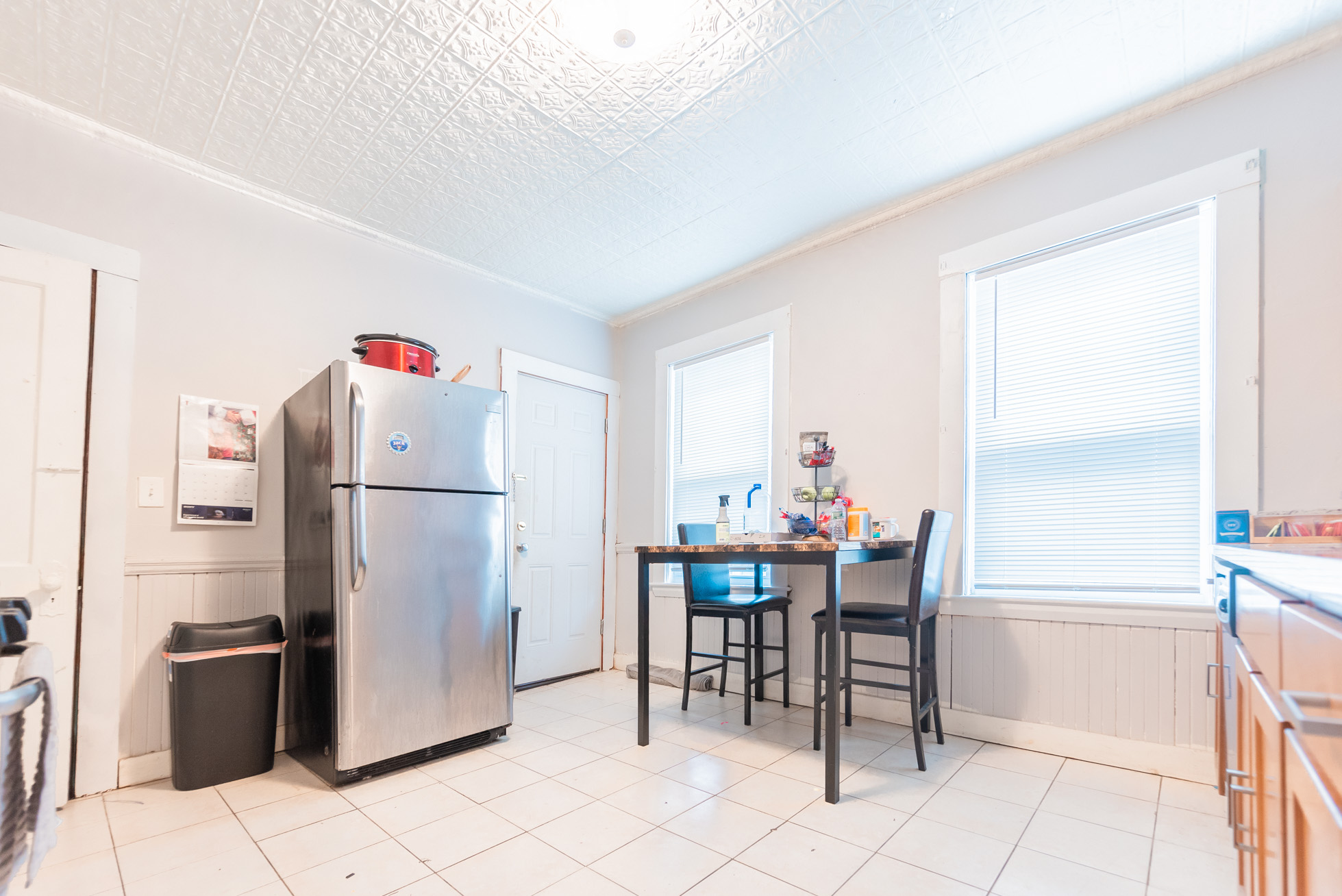 4 bed, 1 bath apartment for rent at 25 Thornley St Unit 1, Dorchester — photo 2 of 9