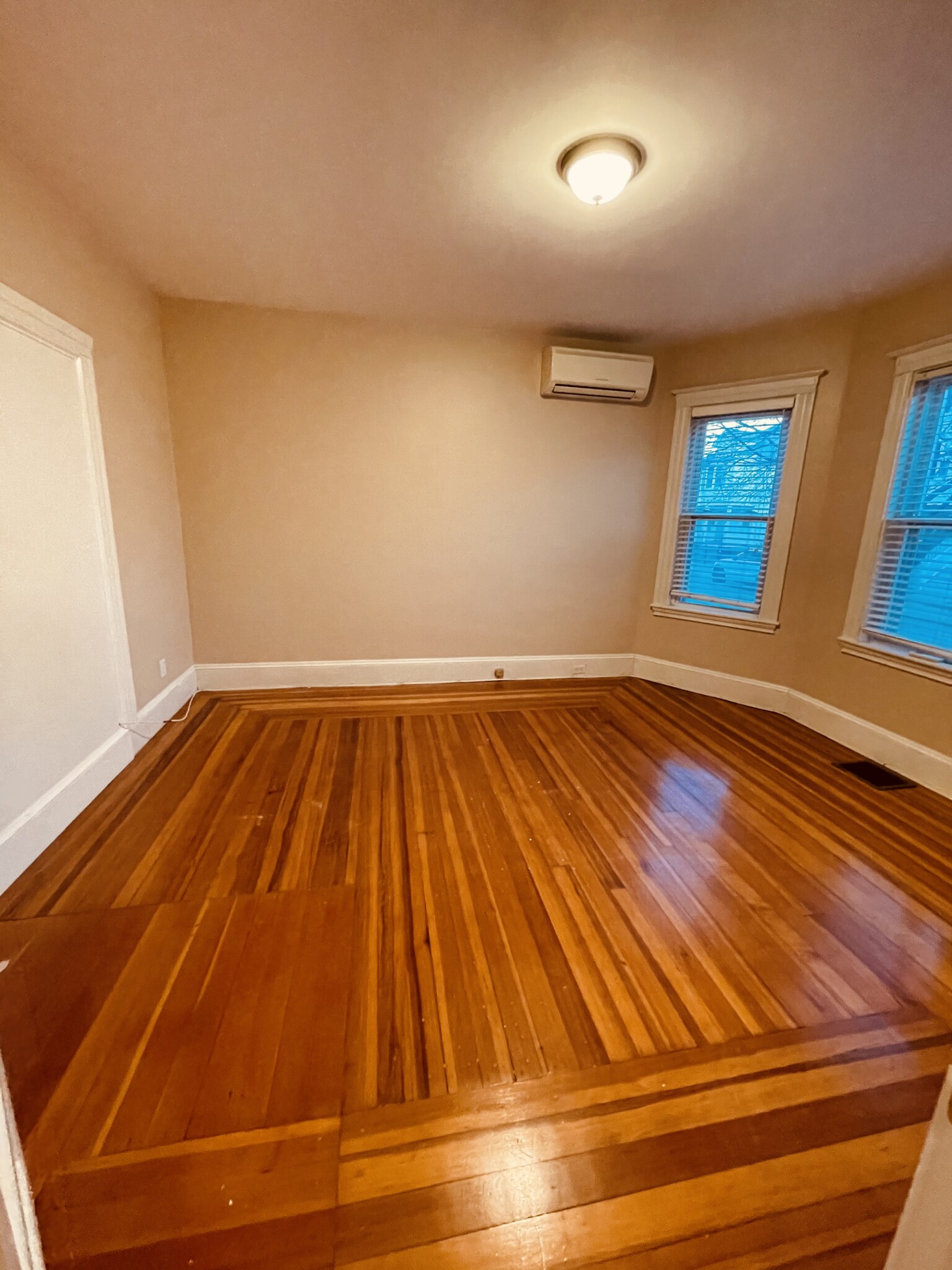 3 bed, 1 bath apartment for rent at 18 Donnybrook Rd Unit 4, Brighton — photo 18 of 22
