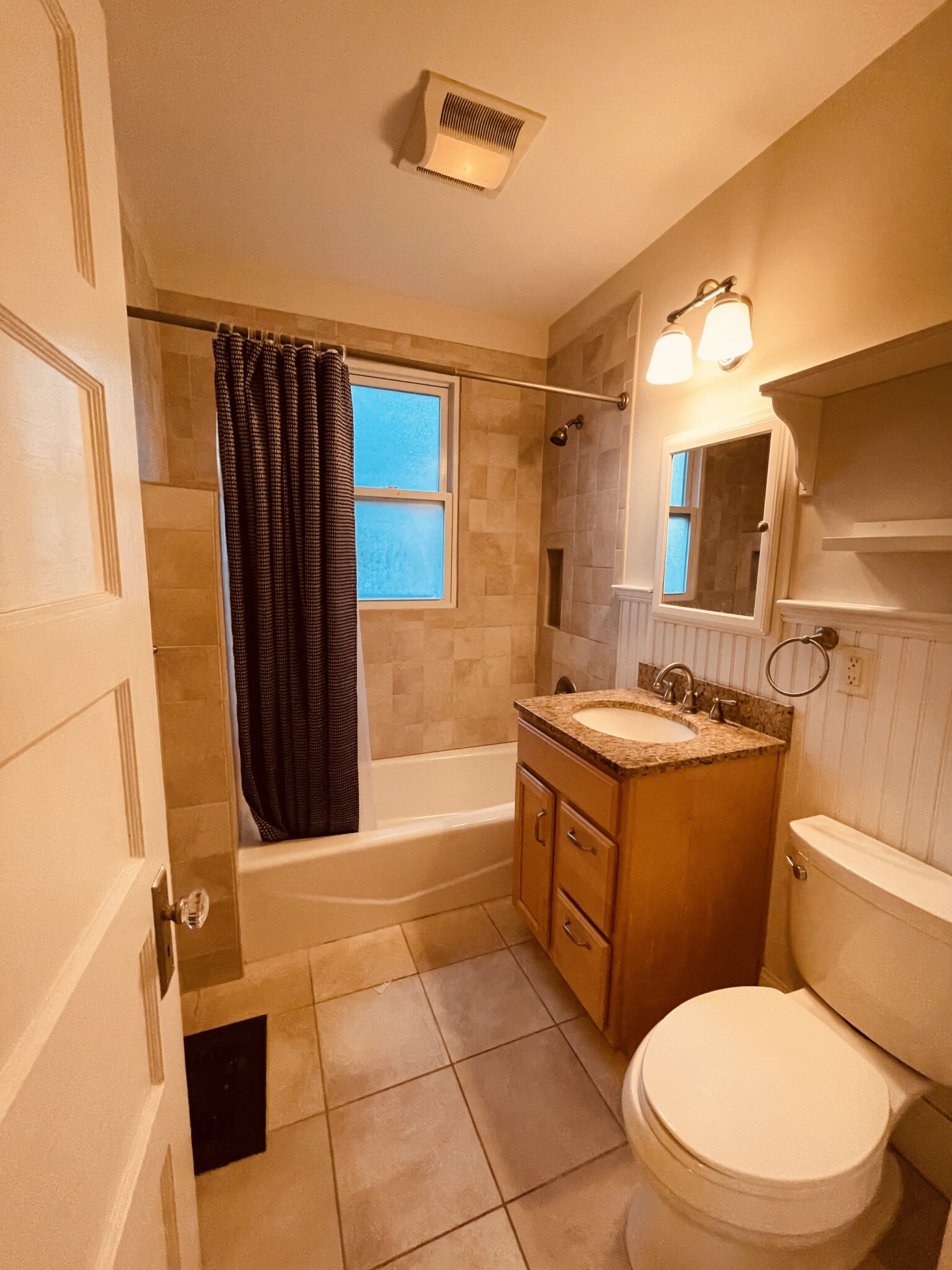 3 bed, 1 bath apartment for rent at 18 Donnybrook Rd Unit 4, Brighton — photo 20 of 22