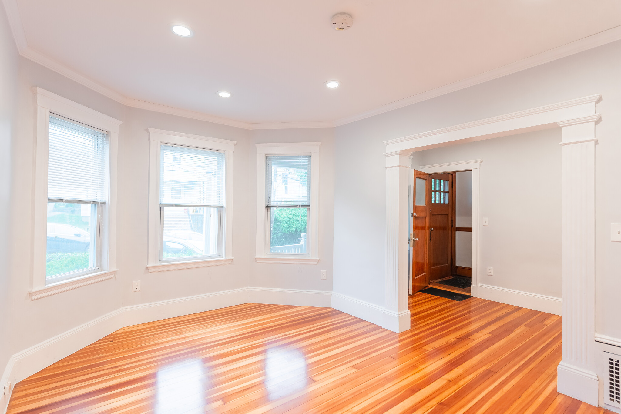 4 bed, 2 bath apartment for rent at 11 Atkins St Unit 1, Brighton — photo 6 of 10