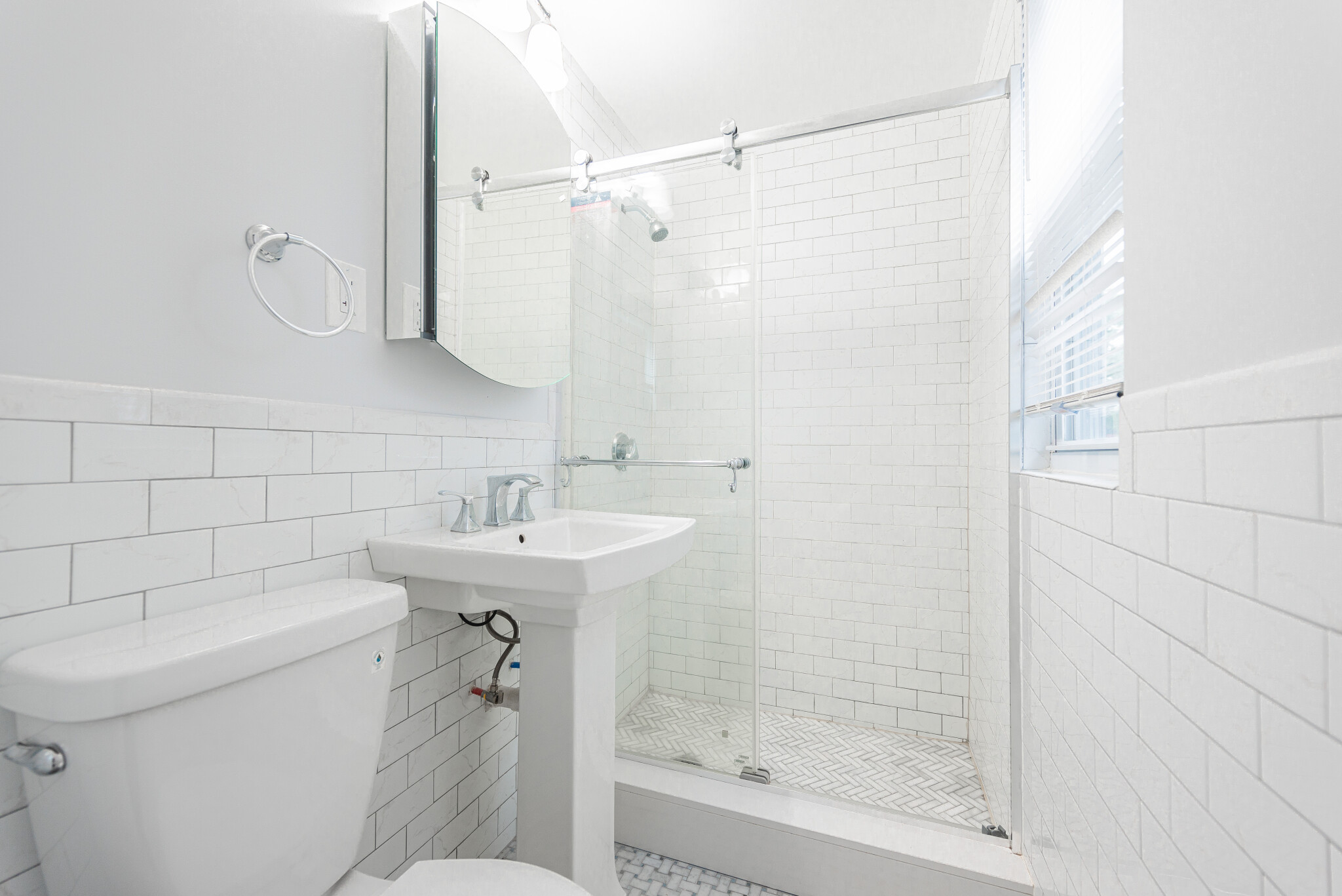 4 bed, 2 bath apartment for rent at 11 Atkins St Unit 1, Brighton — photo 9 of 10