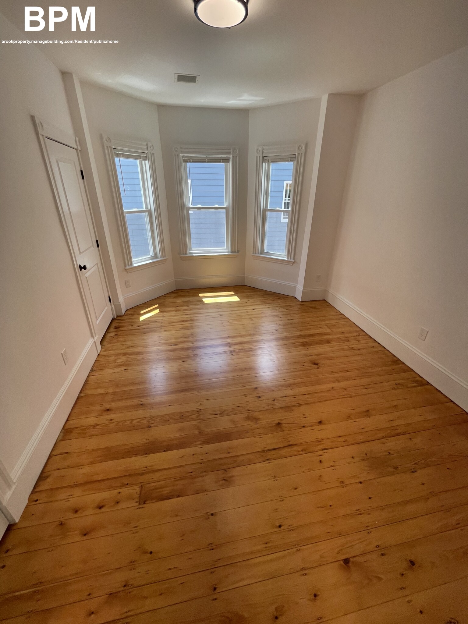 39 Goldsmith St, Jamaica Plain