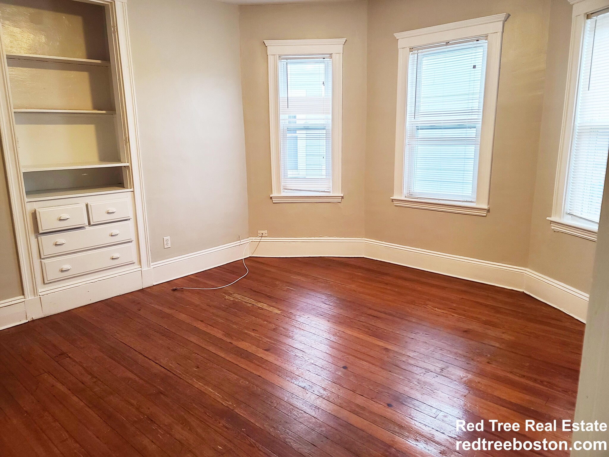 348 Faneuil St, Brighton