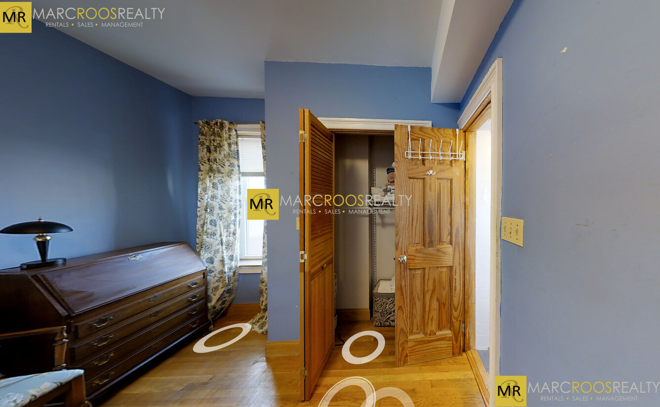 1031 Tremont St, Roxbury