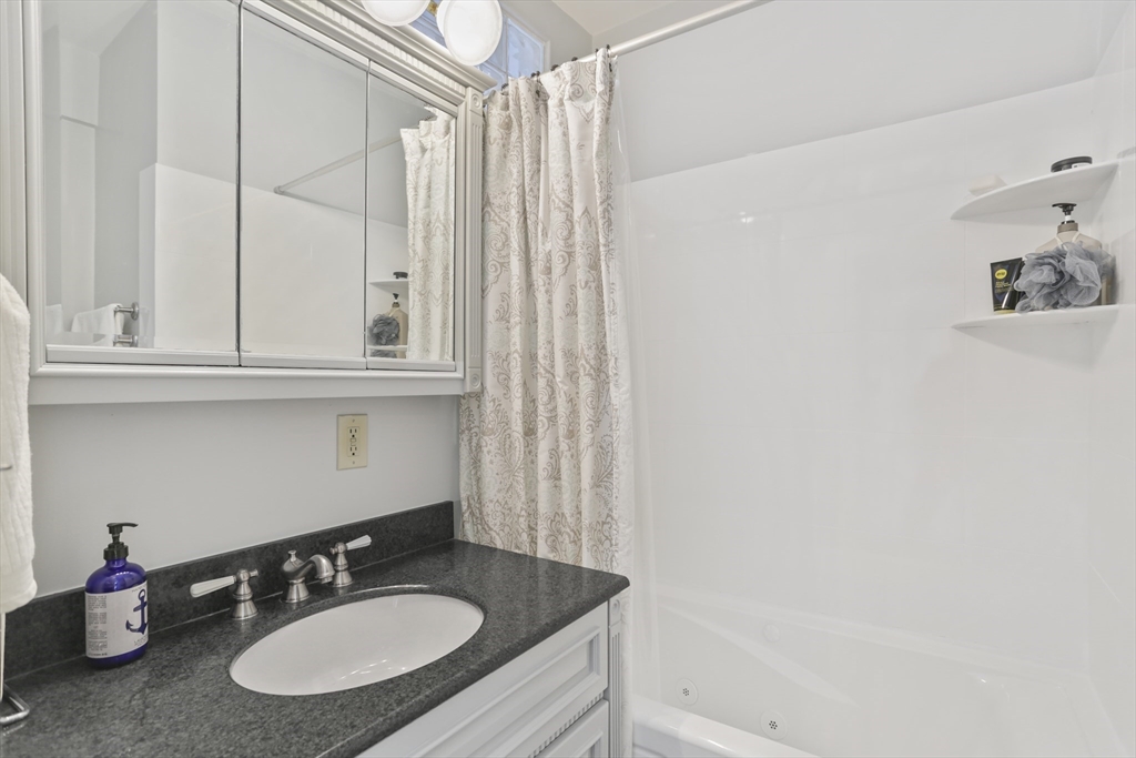 34 Bayard St, Allston